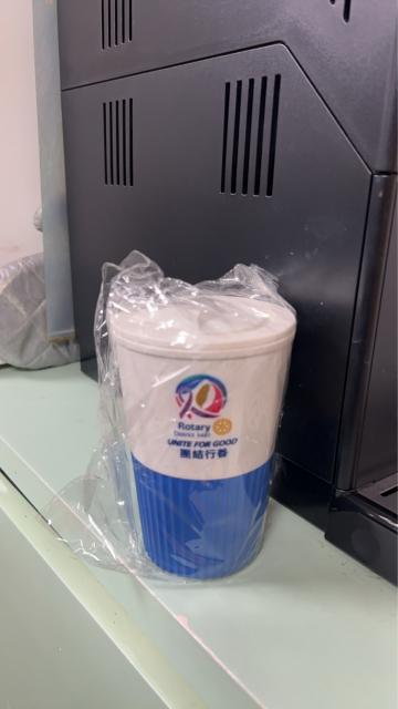 全新杯子