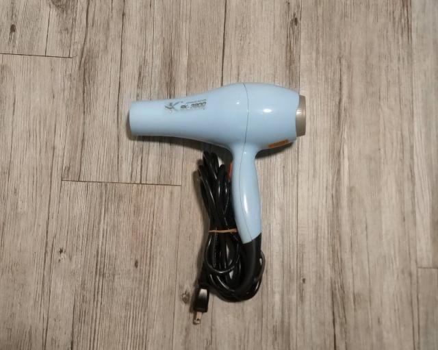 吹風機一支