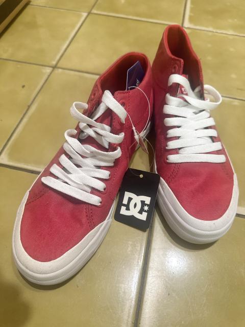 DC紅色帆布鞋38