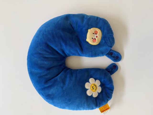藍色春植頸枕 36 cm x 34 c