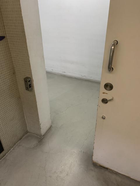 實心木門