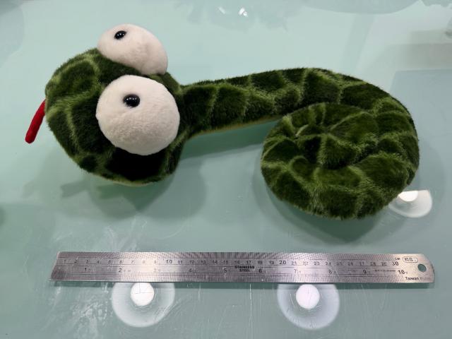 大頭蛇絨毛玩具