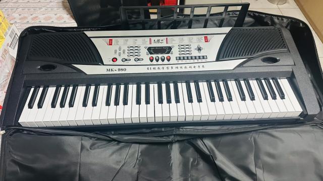 電子琴