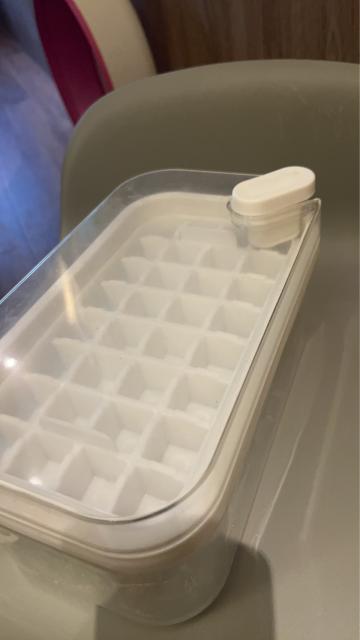 一鍵按壓式製冰盒與儲冰盒組合